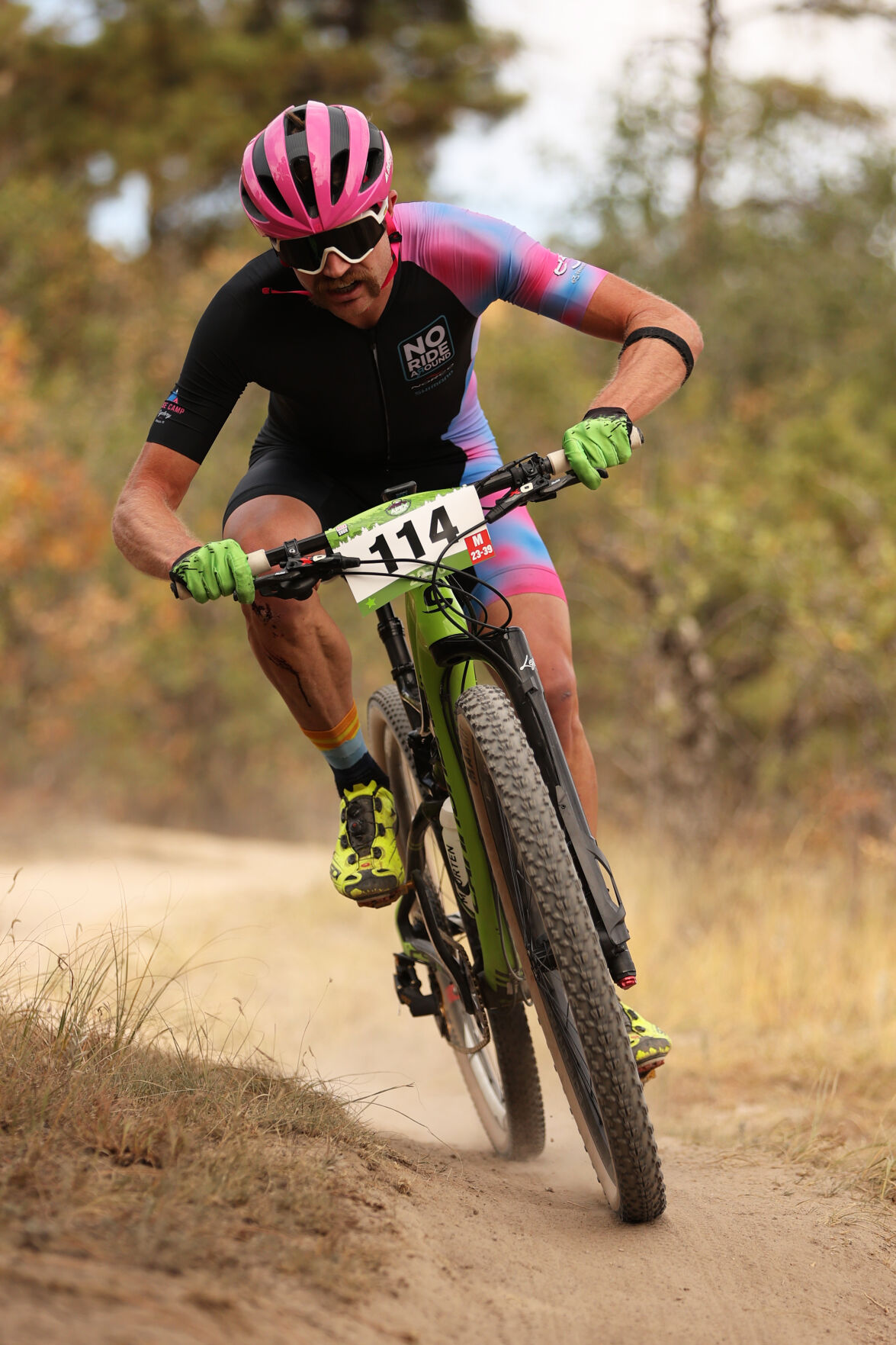 092520-spts-apexbike 14.jpg